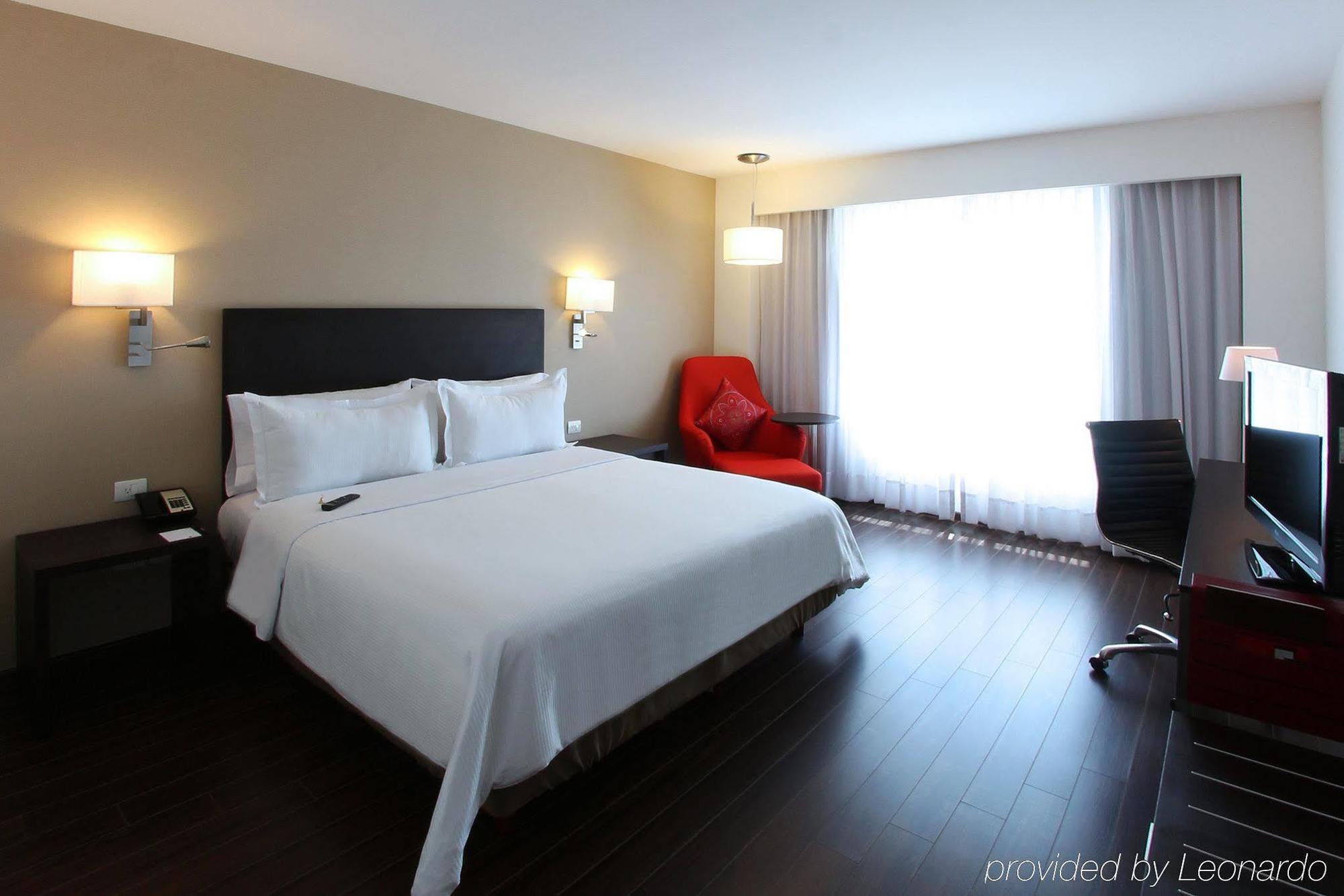 Fiesta Inn Cuautitlan Куаутітлан-Іскальї Екстер'єр фото